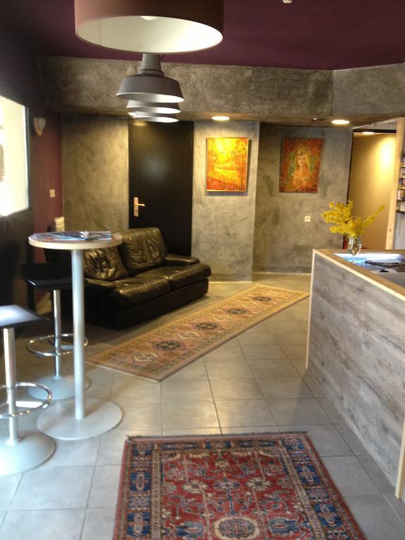 Les 4 Vallees Hotel อัลแบร์วิลล์ ภายนอก รูปภาพ