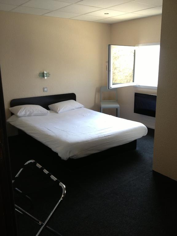 Les 4 Vallees Hotel อัลแบร์วิลล์ ภายนอก รูปภาพ