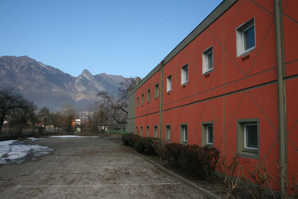 Les 4 Vallees Hotel อัลแบร์วิลล์ ภายนอก รูปภาพ