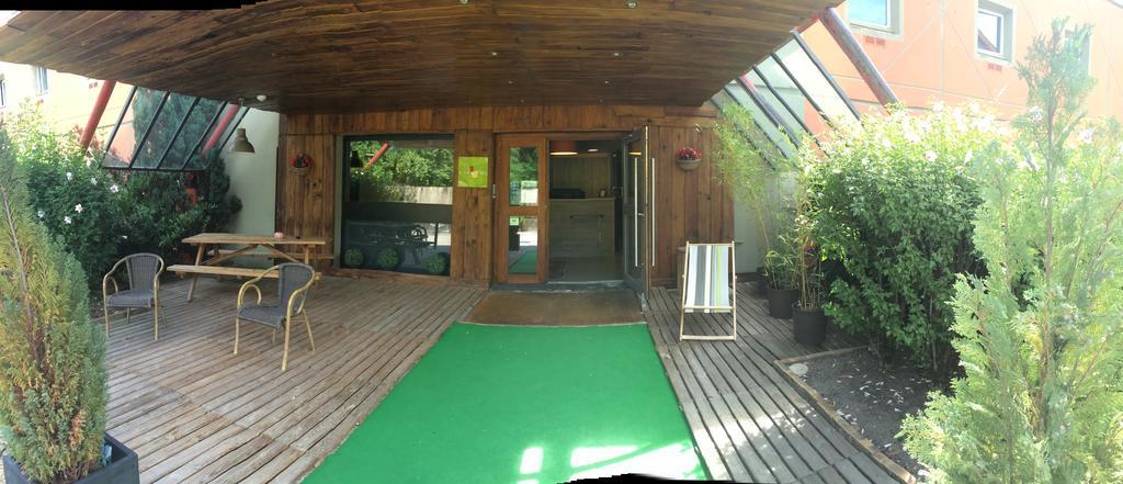 Les 4 Vallees Hotel อัลแบร์วิลล์ ภายนอก รูปภาพ