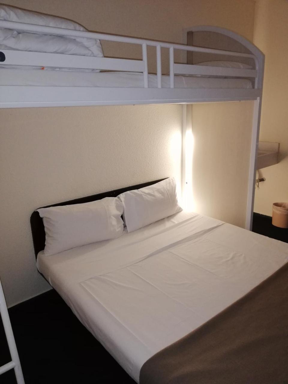 Les 4 Vallees Hotel อัลแบร์วิลล์ ภายนอก รูปภาพ