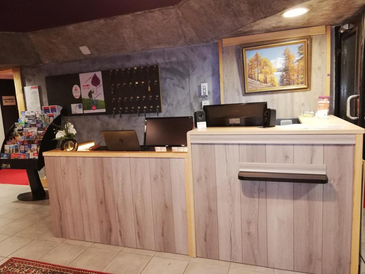 Les 4 Vallees Hotel อัลแบร์วิลล์ ภายนอก รูปภาพ